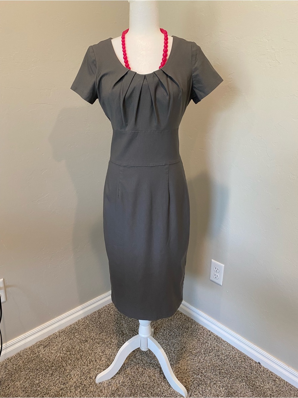Muxxn Women’s Gray Pleated-Neck Sheath Dress - Classic Women’s Work Dress Sz L